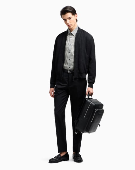 Armani Pantalones chinos de sarga ligera de mezcla de lana virgen Ofertas de temporada