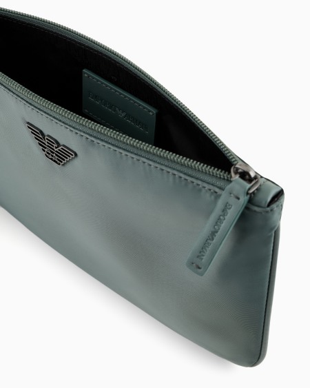 Armani Bolso de mano en nailon reciclado ASV Tienda de fábrica