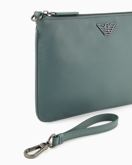 Armani Bolso de mano en nailon reciclado ASV Tienda de fábrica