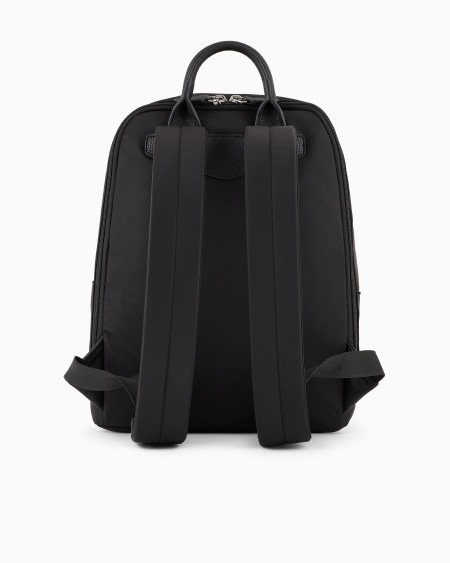 Armani Mochila de nailon reciclado con placa de águila ASV Limitado a 3 días