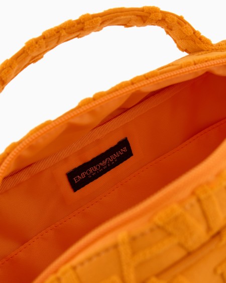 Armani Bolso baúl de playa de tejido con logotipo resaltado tridimensional Ofertas de temporada