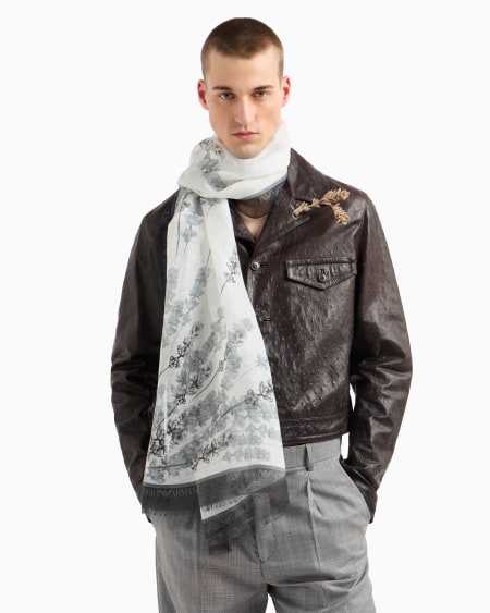 Armani Estola en mezcla de modal y lino con estampado floral Libre de impuestos