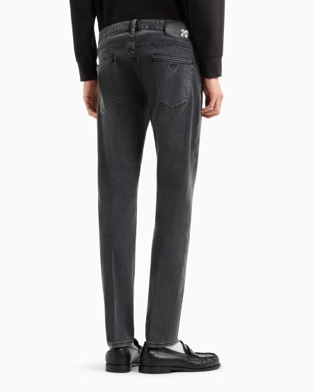 Armani Vaqueros J06 slim fit de cómodo denim aclarado Rebajas de fábrica