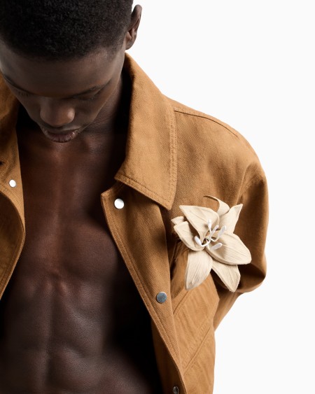 Armani Maxibroche de tela con forma de lirio Rebajas online