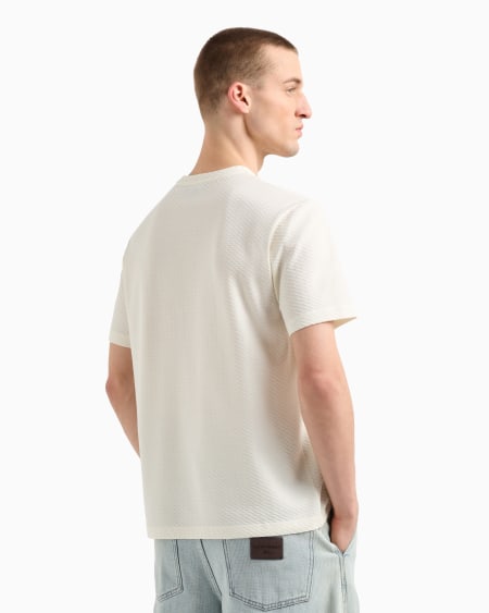 Armani Camiseta de punto con fantasía en tejido jacquard en relieve y con efecto tridimensional Oferta especial