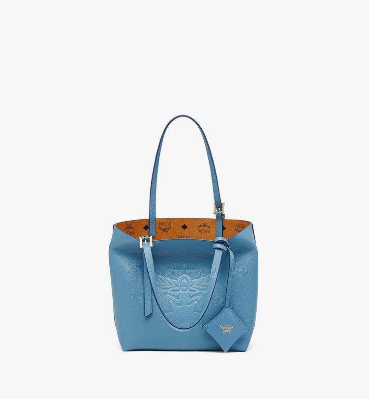 MCM Himmel Shopper in Embossed Logo Leather Tienda