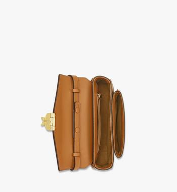 MCM Tracy Crossbody in Visetos Último día