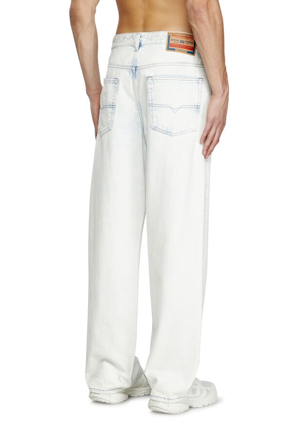 Diesel relaxed jeans 2001 d-macro 09l80 2025