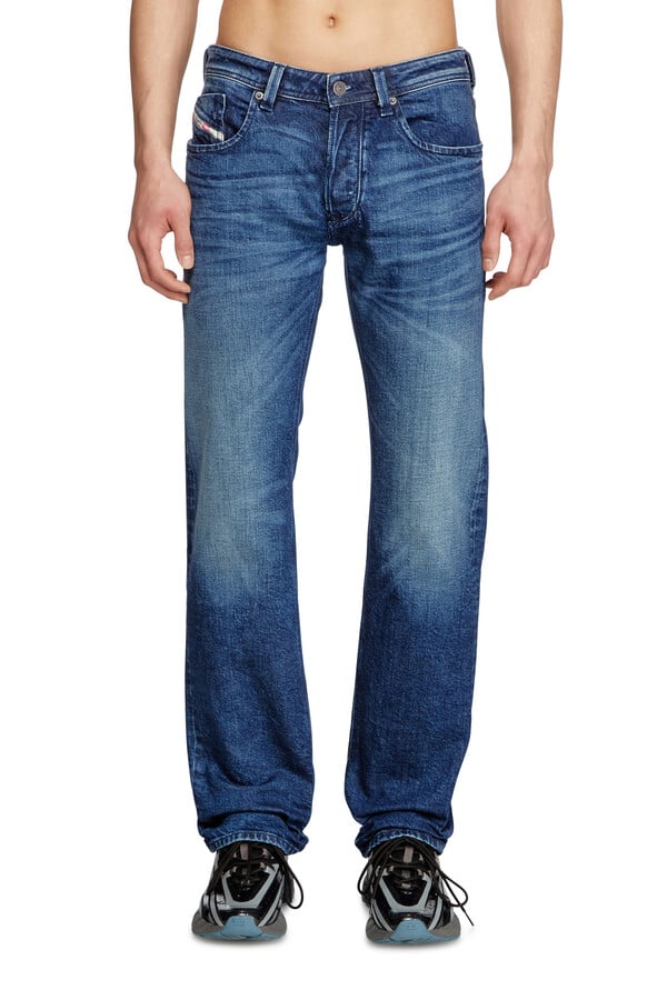 Diesel regular jeans 1985 larkee 09l51 En línea
