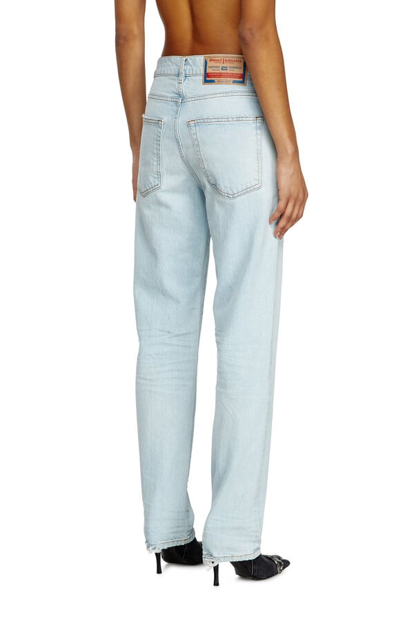 Diesel regular jeans 1988 d-ark 0clbf Últimos 2 días