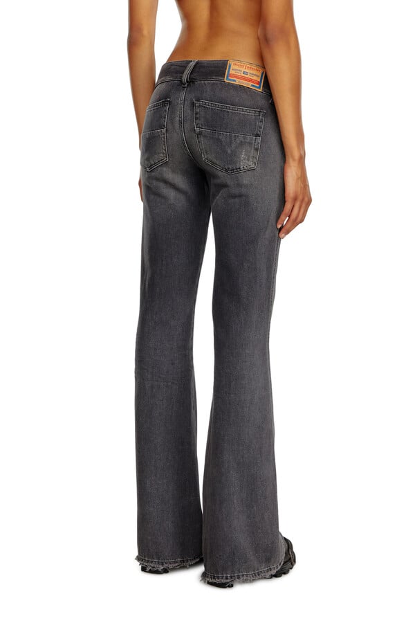 Diesel bootcut jeans d-hush 09k14 En línea