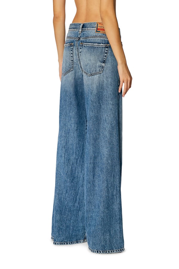 Diesel flare jeans 1978 d-akemi 09h95 Gran oferta