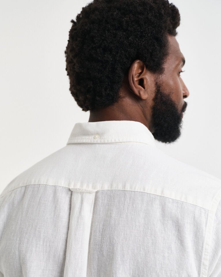 Gant Camisa Regular Fit de manga corta en algodón y lino Últimos 3 días