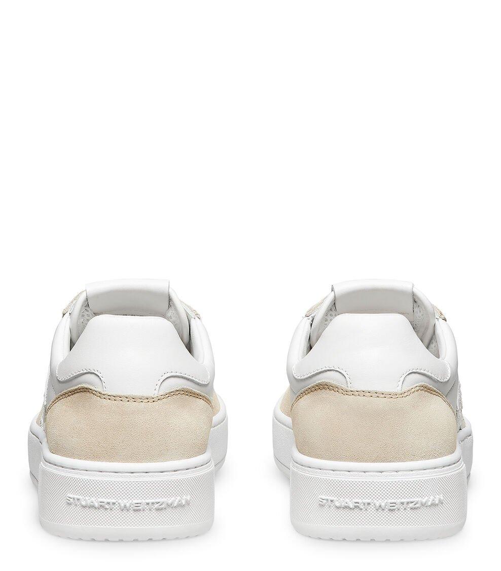 Stuart Weitzman SW COURTSIDE MONOGRAM SNEAKER en BLANCO/BEIGECLARO de Mujer | Stuart Weitzman® Precios de Black Friday