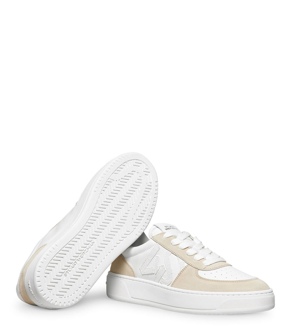 Stuart Weitzman SW COURTSIDE MONOGRAM SNEAKER en BLANCO/BEIGECLARO de Mujer | Stuart Weitzman® Precios de Black Friday