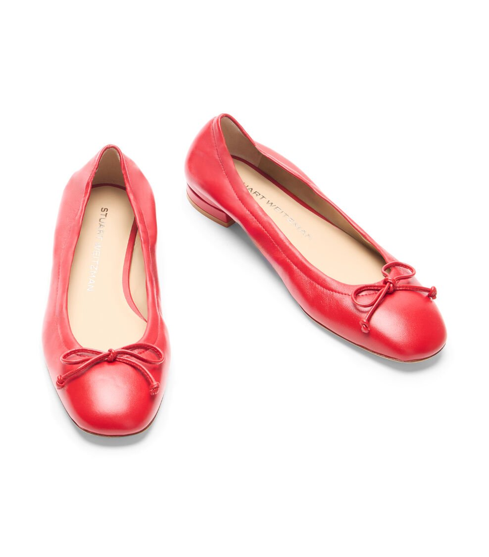 Stuart Weitzman BRIA BALLET FLAT en CEREZA de Mujer | Stuart Weitzman® Oferta exclusiva