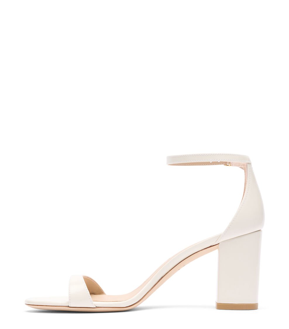 Stuart Weitzman NUDIST II 75 BLOCK SANDAL en CREMA de Mujer | Stuart Weitzman® Ofertas de temporada