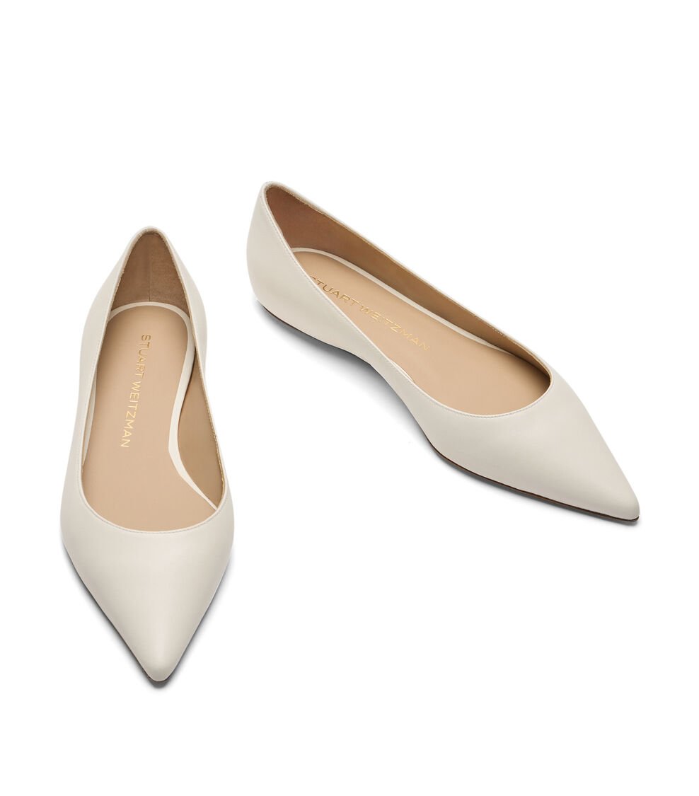 Stuart Weitzman EMILIA FLAT en CREMA de Mujer | Stuart Weitzman® Ofertas especiales