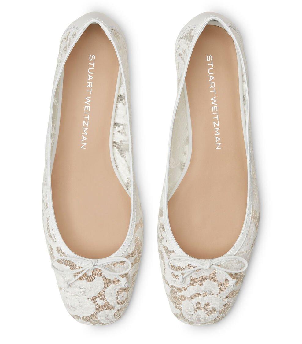 Stuart Weitzman ARABELLA BALLET FLAT en BLANCO de Mujer | Stuart Weitzman® 2025
