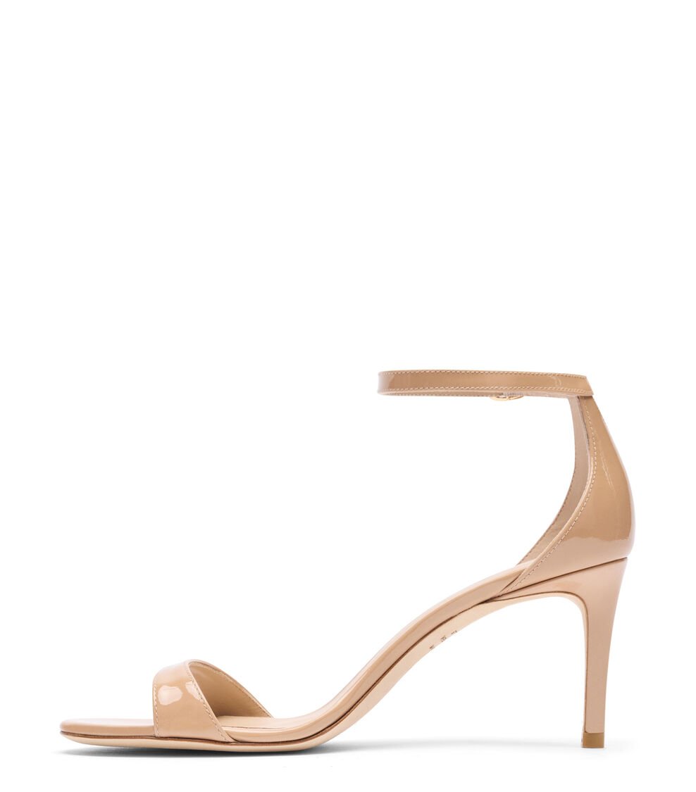 Stuart Weitzman NUDIST II SANDAL 75 en ADOBE de Mujer | Stuart Weitzman® Solo hoy