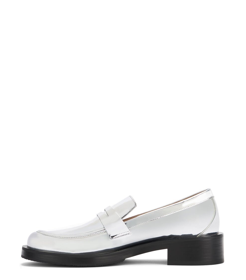 Stuart Weitzman PALMER BOLD LOAFER en PLATA de Mujer | Stuart Weitzman® Superdescuento