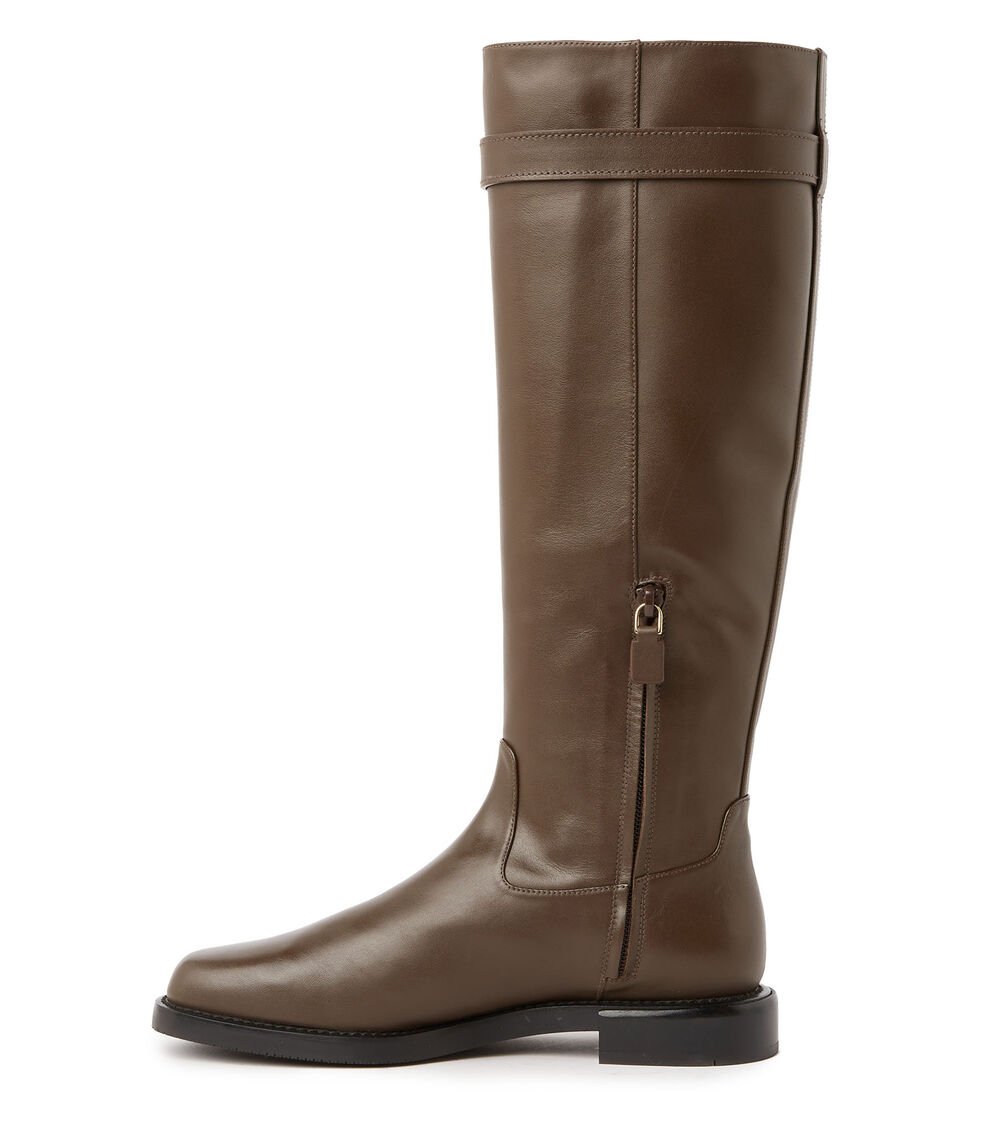 Stuart Weitzman SW BUCKLE BOOT en NUEZ de Mujer | Stuart Weitzman® Rebajas de fábrica