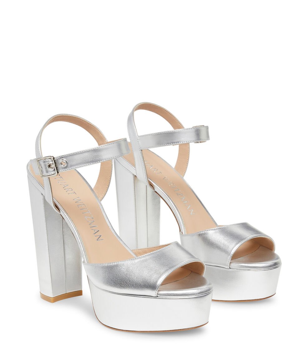 Stuart Weitzman RYDER 95 PLATFORM SANDAL en PLATA de Mujer | Stuart Weitzman® Promoción trimestral