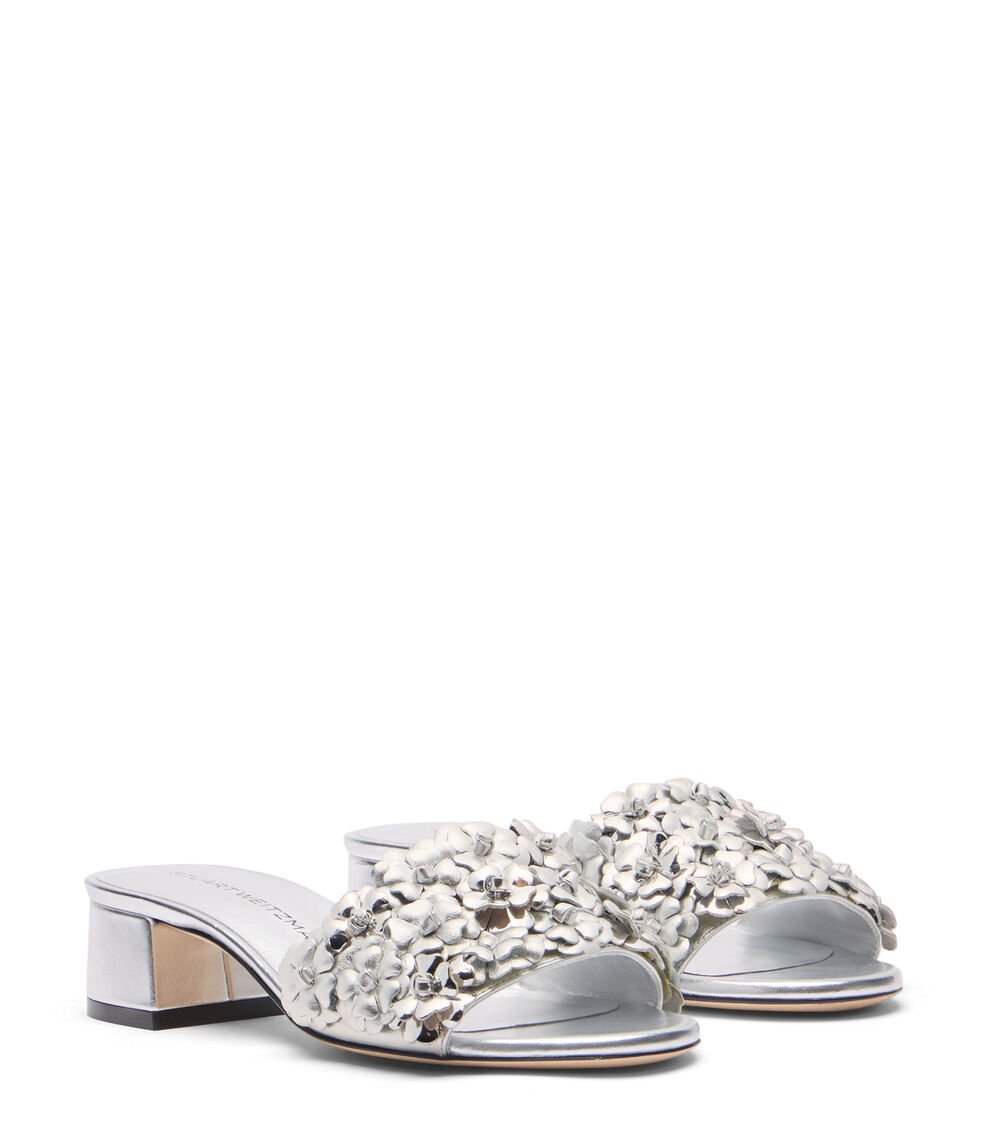 Stuart Weitzman MEADOW 35 SLIDE en PLATA de Mujer | Stuart Weitzman® Solo queda un día