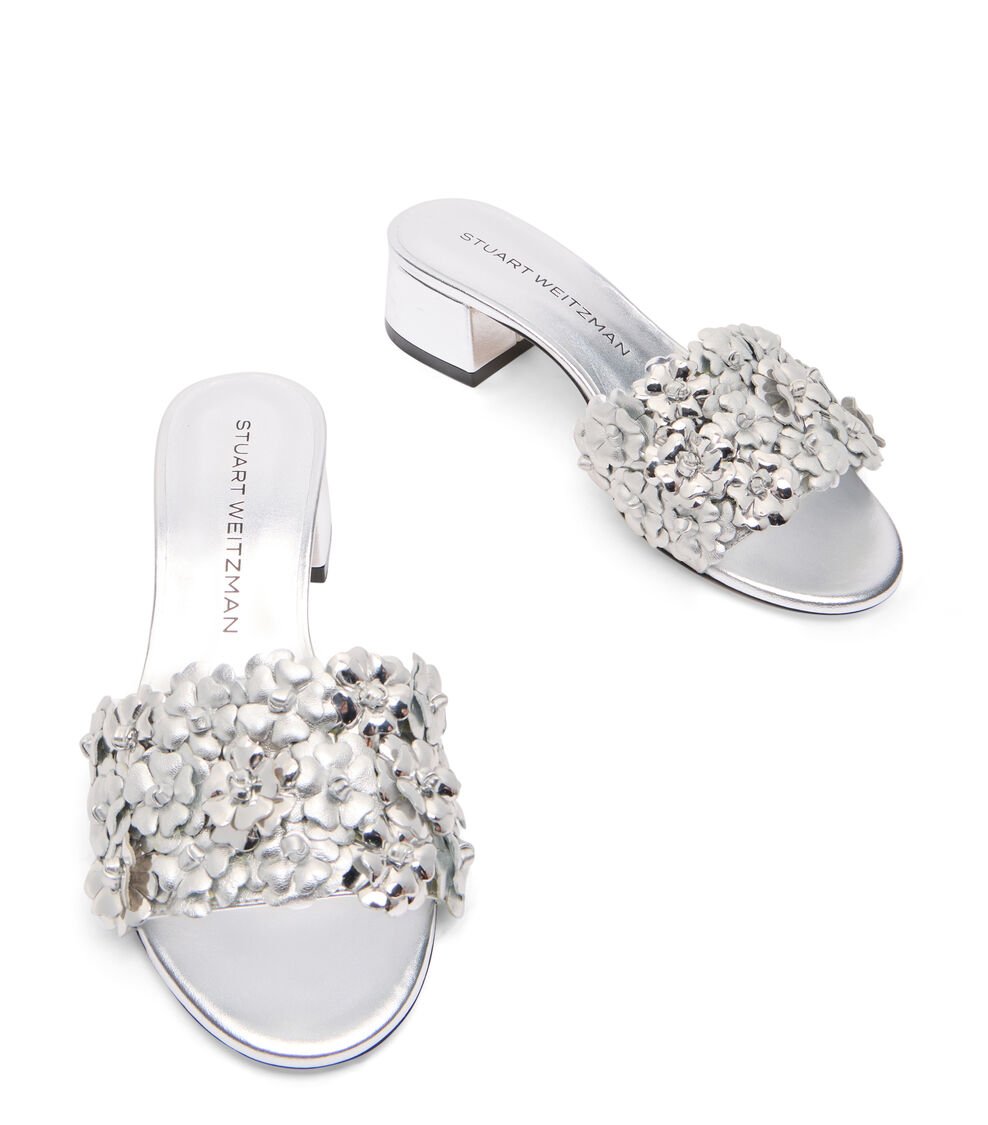 Stuart Weitzman MEADOW 35 SLIDE en PLATA de Mujer | Stuart Weitzman® Solo queda un día