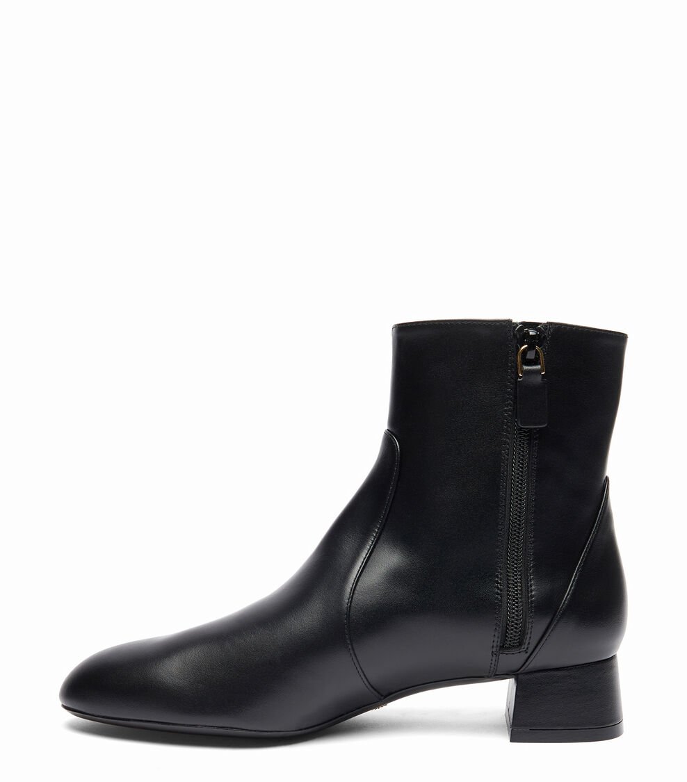 Stuart Weitzman VIVIENNE 35 ZIP BOOTIE en NEGRO de Mujer | Stuart Weitzman® Ahorra y exporta