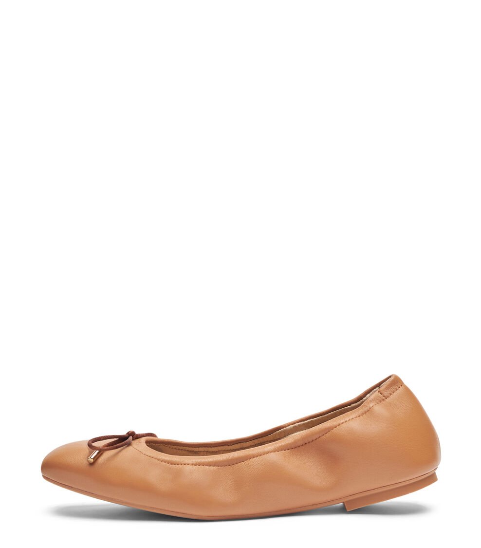 Stuart Weitzman BARDOT BOW FLAT en MARRÓN CLARO de Mujer | Stuart Weitzman® Descuento