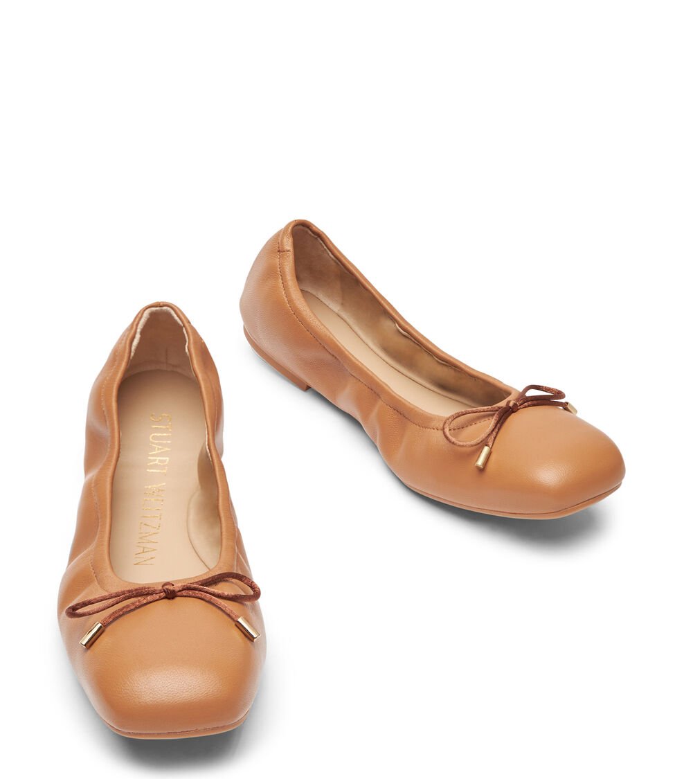 Stuart Weitzman BARDOT BOW FLAT en MARRÓN CLARO de Mujer | Stuart Weitzman® Descuento