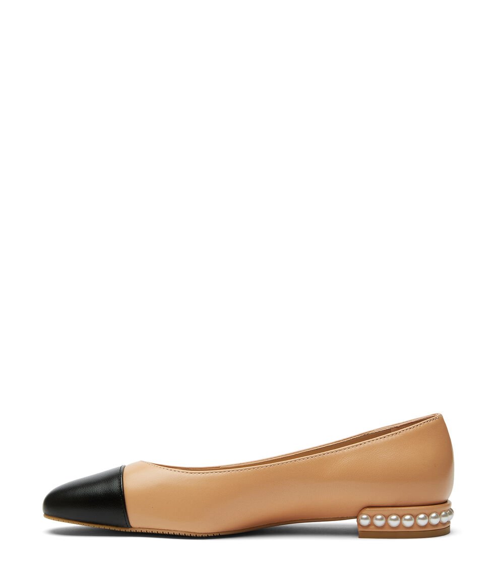 Stuart Weitzman PEARL FLAT en ROJIZO de Mujer | Stuart Weitzman® Tienda de fábrica