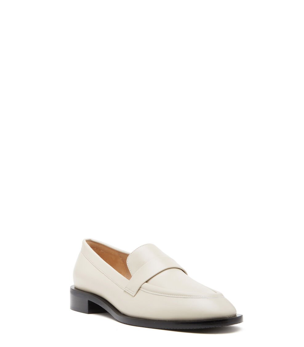 Stuart Weitzman PALMER SLEEK LOAFER en AVENA de Mujer | Stuart Weitzman® Outlet