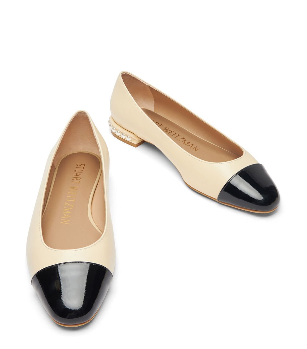 Stuart Weitzman PEARL FLAT en VAINILLA de Mujer | Stuart Weitzman® Solo hoy