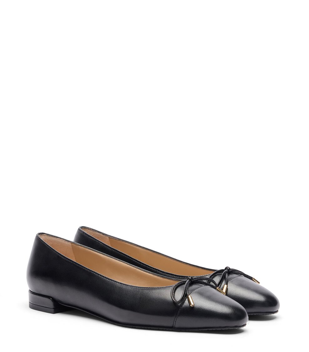 Stuart Weitzman SLEEK BOW FLAT en NEGRO de Mujer | Stuart Weitzman® Rebajas de fin de temporada