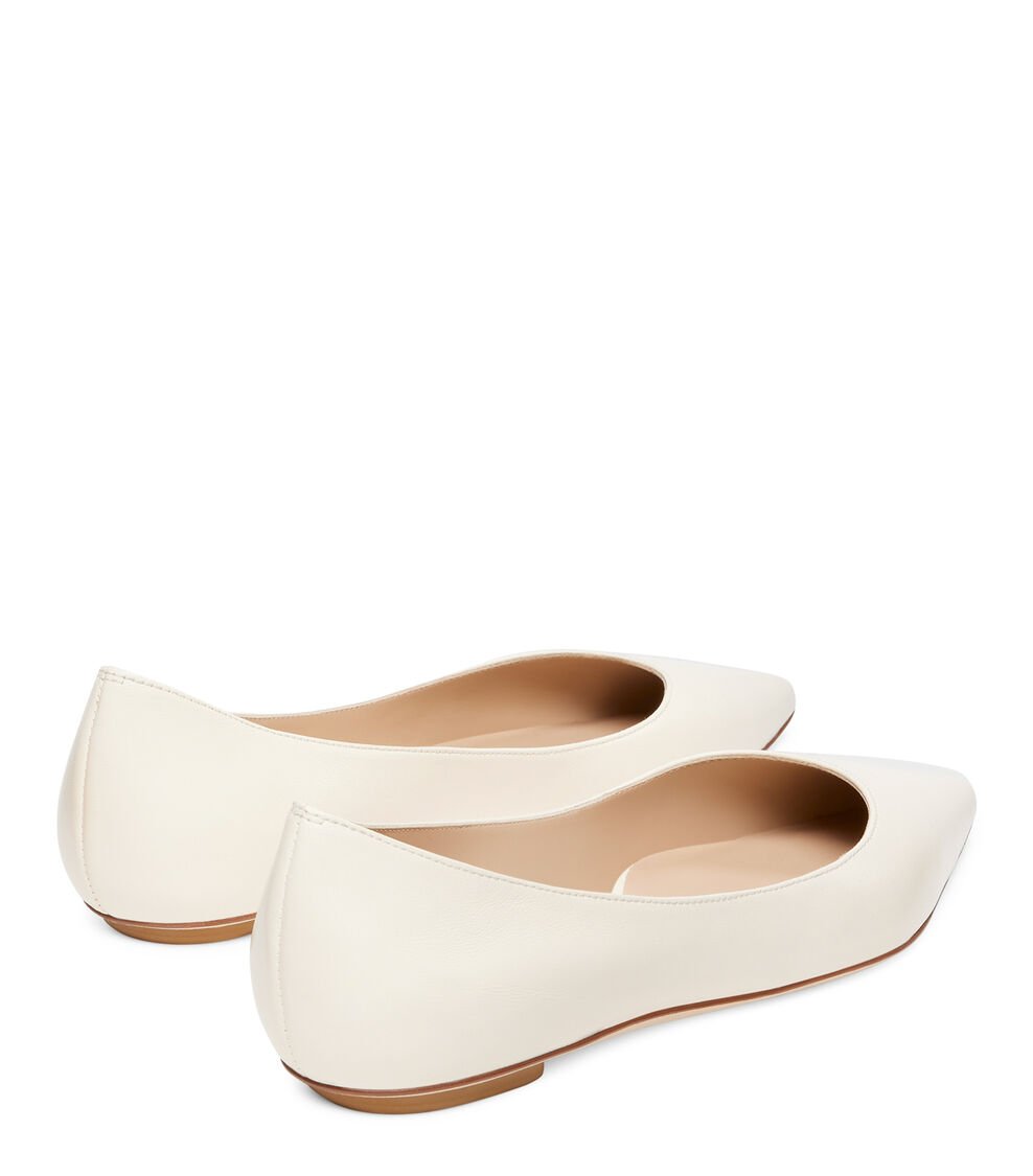 Stuart Weitzman EMILIA FLAT en ARENA de Mujer | Stuart Weitzman® 2025