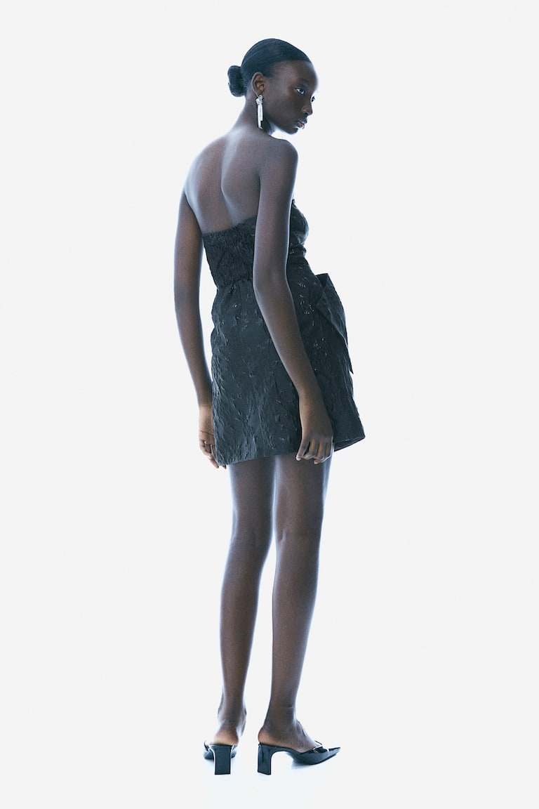 H&M Vestido en tejido jacquard con lazo decorativo - Crema - MUJER Rebajas online
