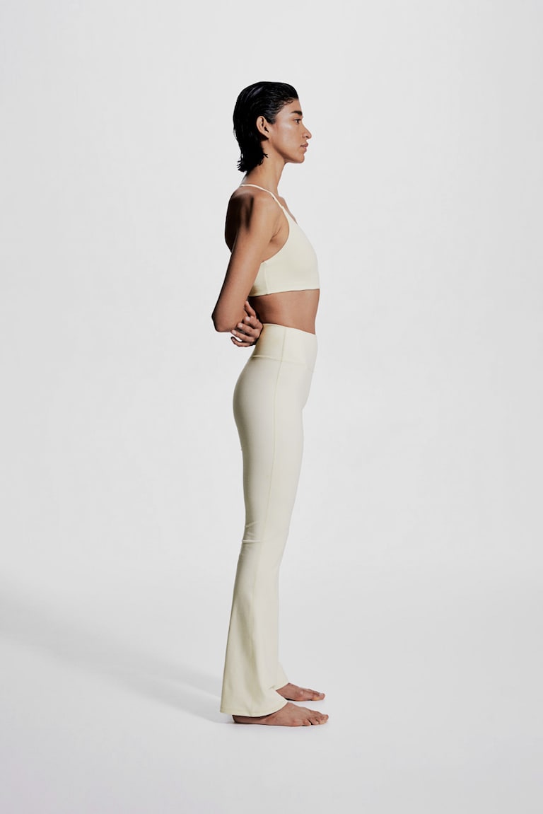 H&M Leggings de deporte acampanados con SoftMove™ - Blanco - MUJER Liquidación