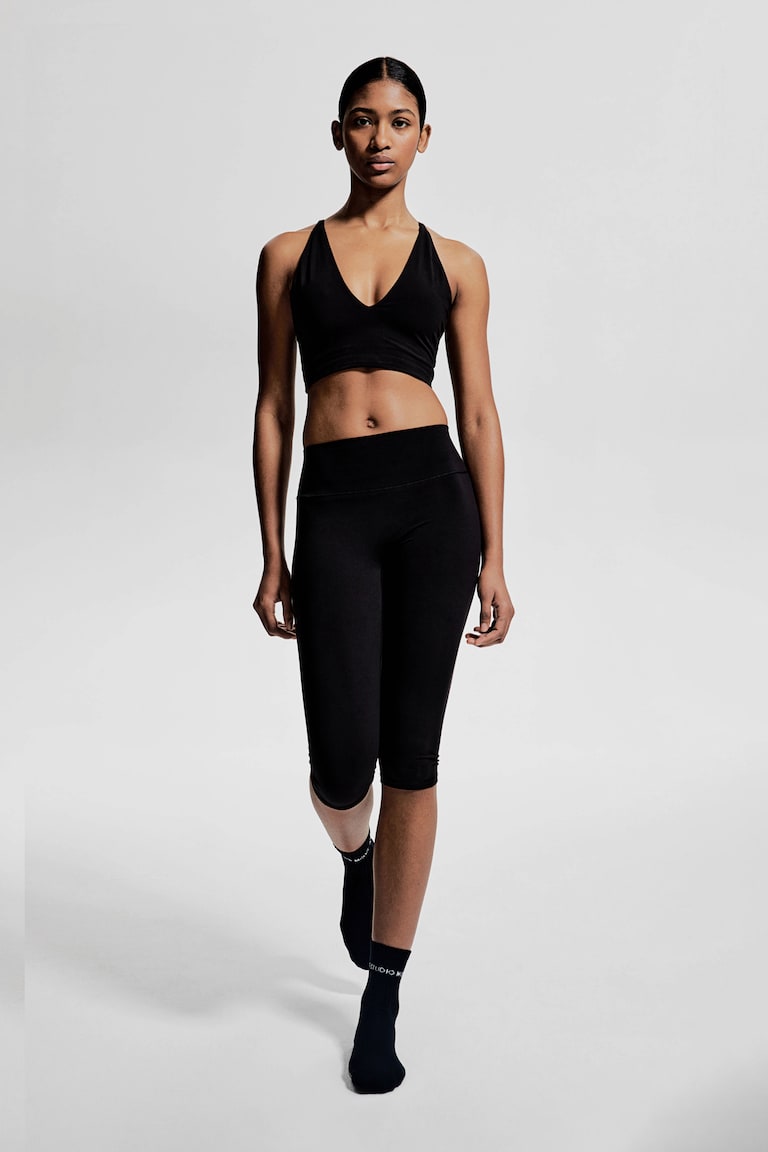 H&M Leggings capri de deporte con SoftMove™ - Gris oscuro - MUJER